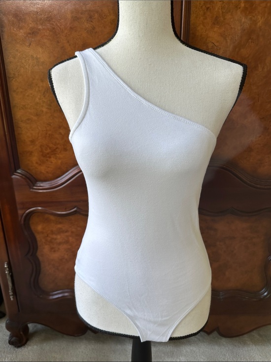 SHEIN Tops - SHEIN One-Shoulder White Bodysuit